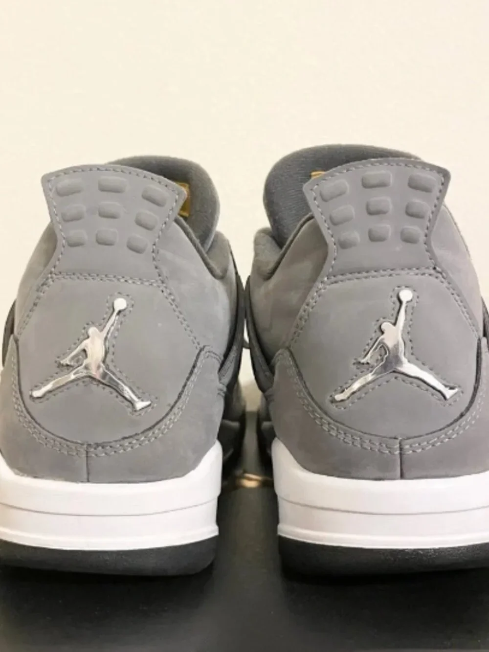 Jordan 4 Cool Grey